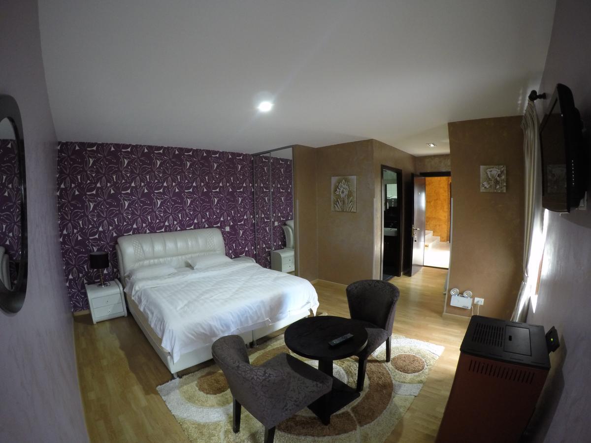 Johnny Hotel Kamenice Dış mekan fotoğraf
